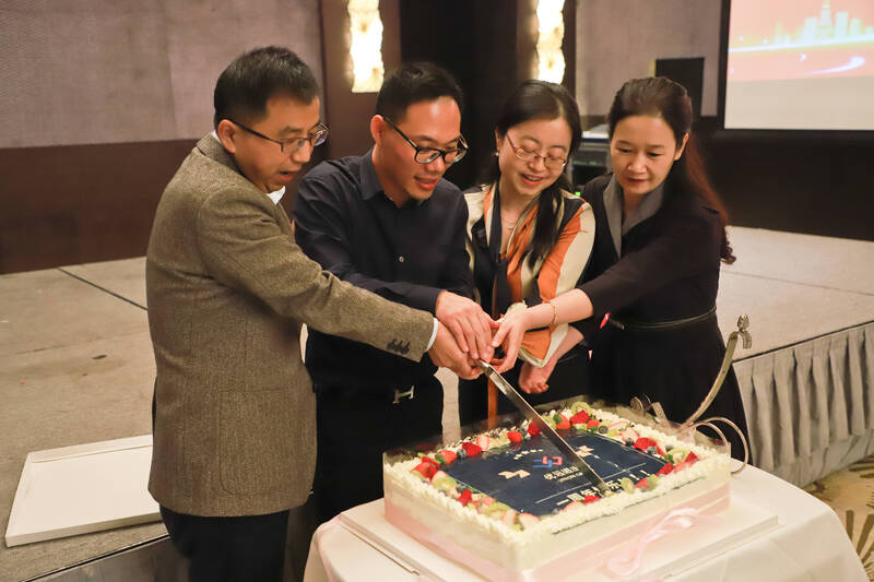 新起點(diǎn)，贏未來——優(yōu)遠(yuǎn)一周歲生日快樂！